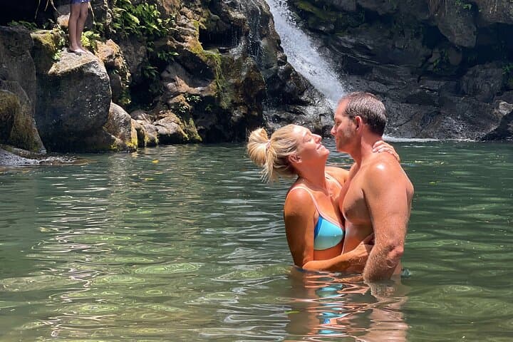 Road to Hana Full-Day Tour: Waterfalls, Red Sand & Black Sand Beaches photo 4