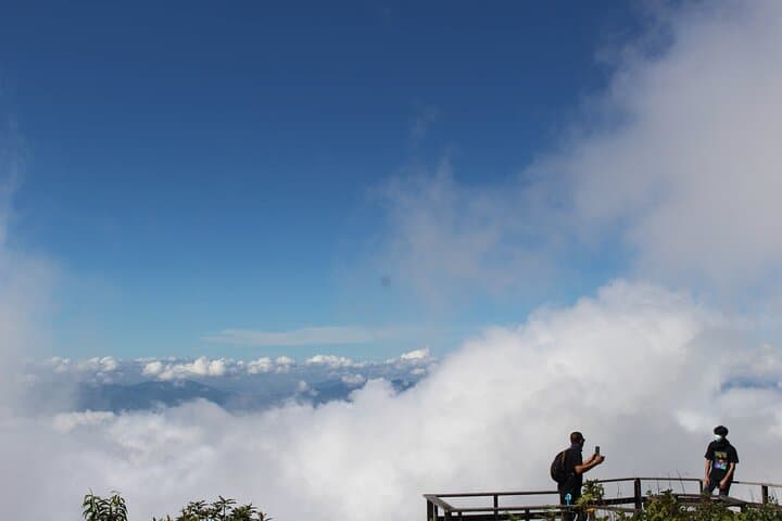 Doi Inthanon Day Trip: Kew Mae Pan Trek, Twin Pagodas & Waterfalls photo 2