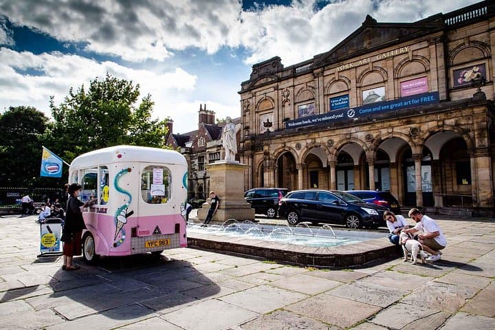 Capture York: A 3-Hour Photography Walking Tour of Minsters, Shambles, and Gardens photo 2