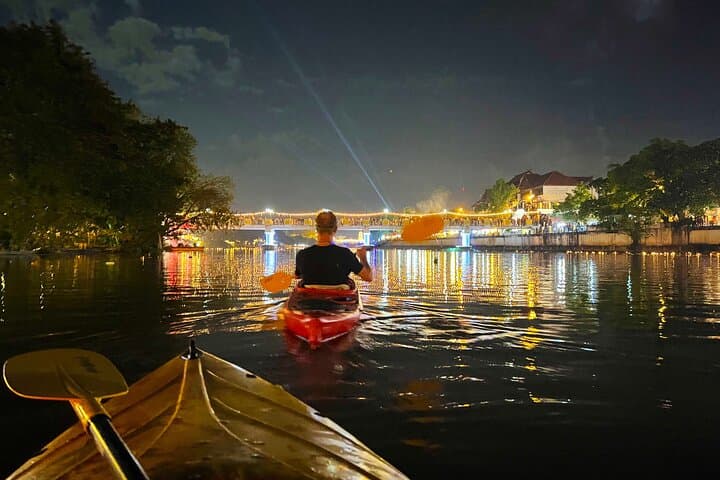 Chiang Mai Night Kayak: Paddle 6 km Under Stars Along the Ping River photo 5