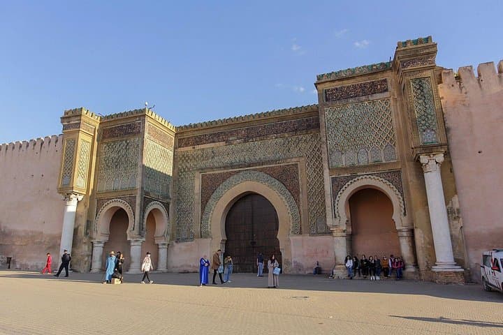 Meknes, Volubilis & Moulay Idriss Day Trip from Fes: Roman Ruins and Imperial Gates
