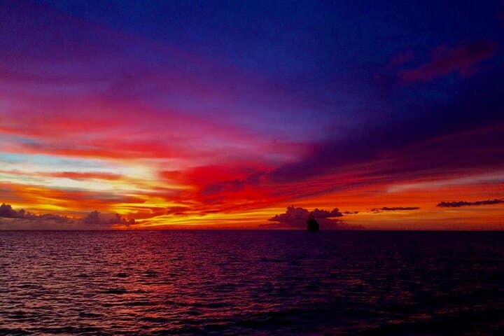Sunset Champagne Schooner Cruise in Grenada — Boat Dogs & Open Bar