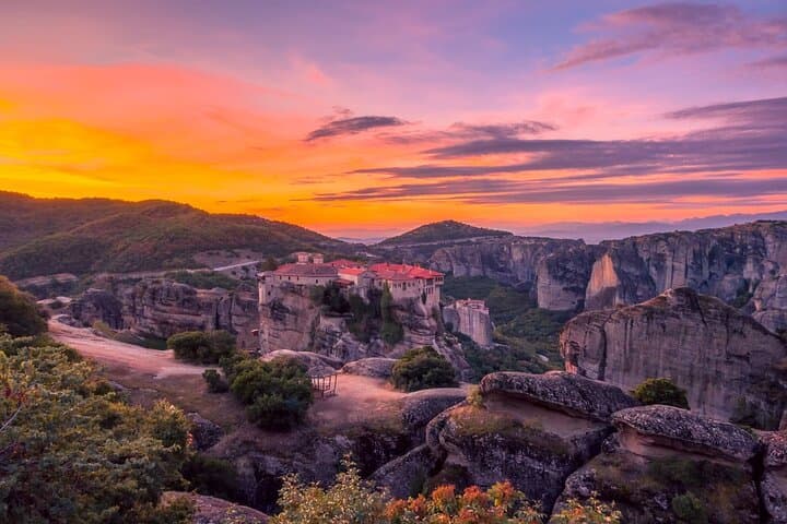 Athens to Meteora 2-Day Small-Group Tour — Sunset Views, Hiking & Monasteries photo 3