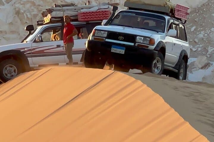 White Desert Overnight: Private 2-Day Bahariya Oasis Camping from Cairo