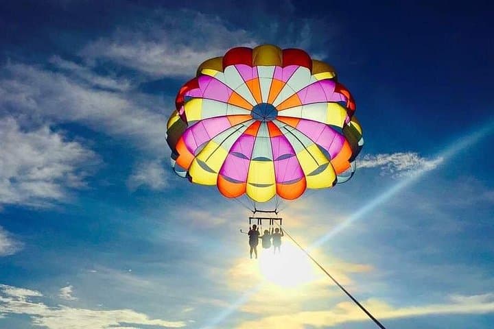 Parasailing in Hurghada: 40–50m Aerial Ride Over the Red Sea photo 1