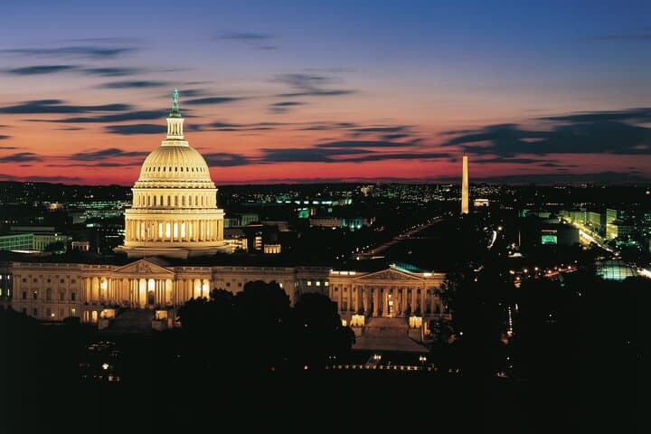 DC by Night: Private Group Evening Tour of Washington's Illuminated Monuments