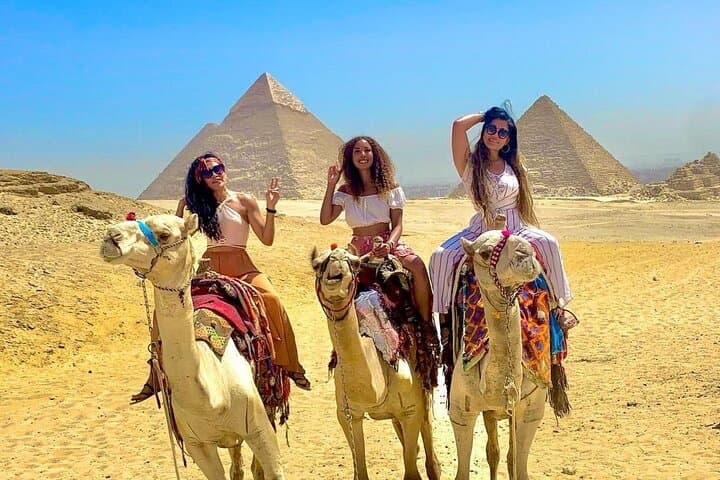 Private All-Inclusive Giza Pyramids & Sphinx Tour: Khufu, Khafre and Menkaure Experience