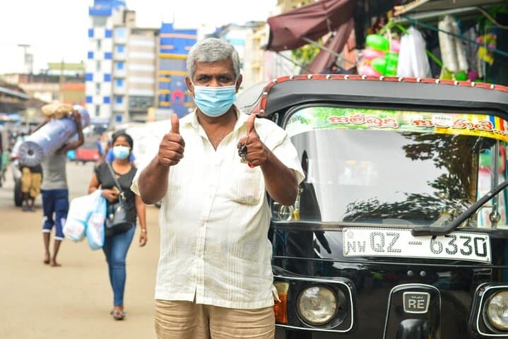 Colombo Tuk Tuk City Tour: Pettah Markets, Rooftop Views & Street Food