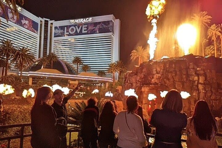 Sip, See, and Spectacle: Night Walking Tour of the Las Vegas Strip photo 4