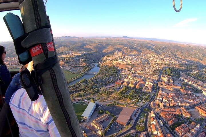 Sunrise Hot Air Balloon Flight Over Toledo — 1-Hour Balloon Ride with Brunch photo 4