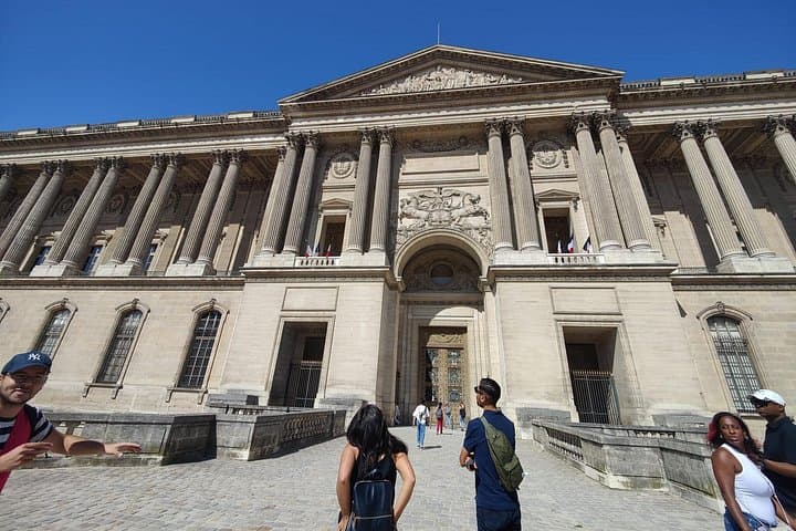 Paris in 4 Hours: Private Guided City Tour with Indian Meal & Hotel Pickup photo 3