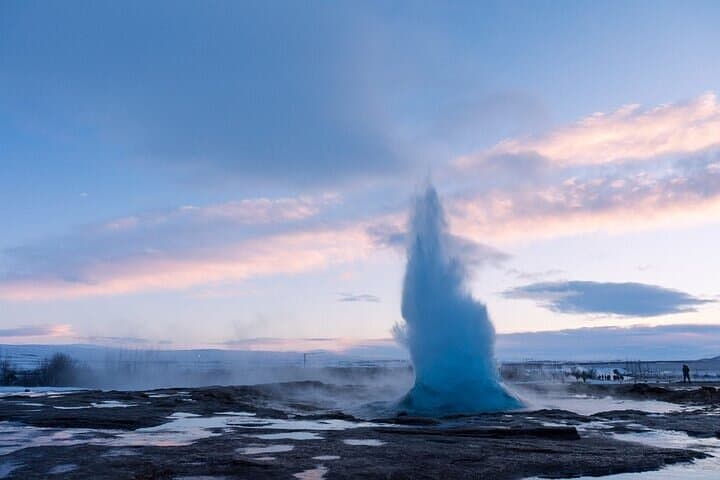 Golden Circle Private Tour: Þingvellir, Geysir & Gullfoss Day Trip from Reykjavík photo 3