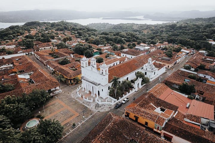 Cihuatán Archaeology, Rum Tasting & Suchitoto Day Trip from San Salvador