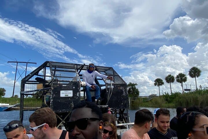 Explore Miami’s Wild Everglades and Vibrant Cityscapes: A Full Day Adventure Combo photo 4