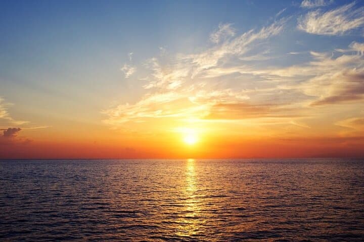Waikiki Sunset Dinner Cruise Aboard Prince Kuhio | Honolulu Evening Cruise photo 3