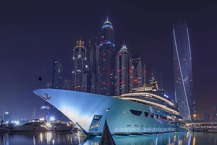 Luxury Yacht Cruise from Dubai Marina — Breakfast or Barbecue photo 5