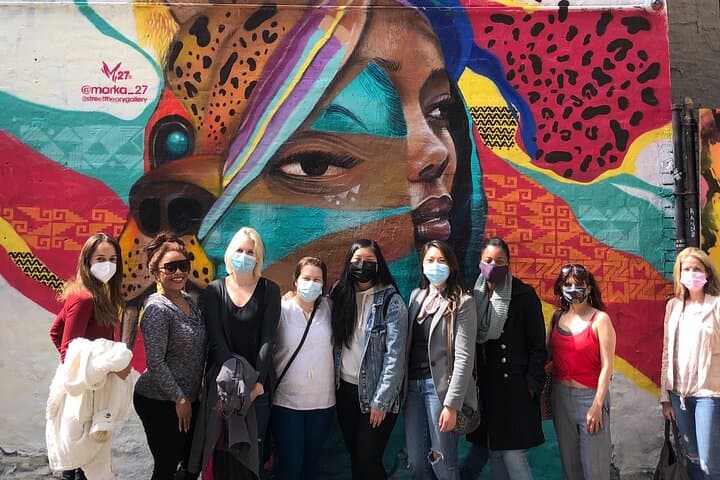DUMBO Art, History & Waterfront Walking Tour — Studios, Snacks & Manhattan Views photo 6