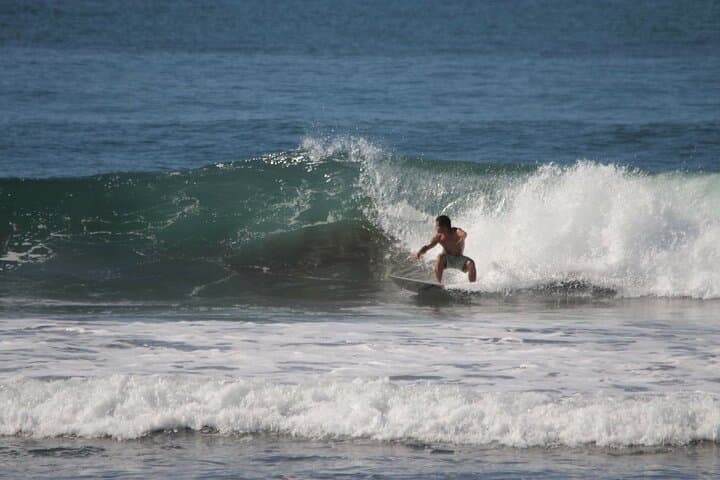 Professional Surfing Lessons in Jaco Beach — 2‑Hour Lessons with Local Instructors photo 3