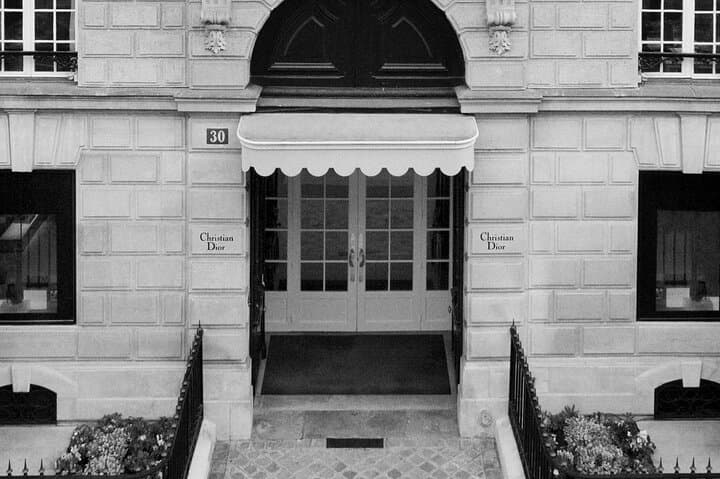Paris in Eight Hours: VIP Private Sightseeing and Outlet Shopping at La Vallée Village photo 3