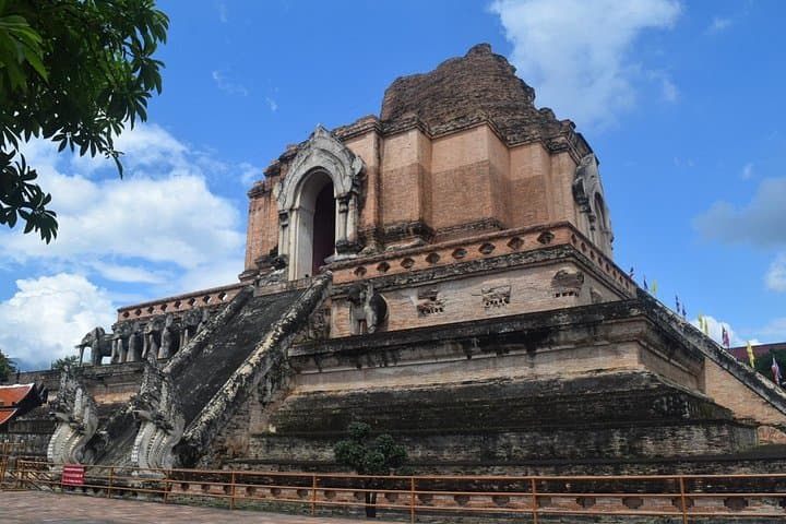 Chiang Mai Half-Day City & Temple Tour by TukTuk, Samlor and Red Car photo 3