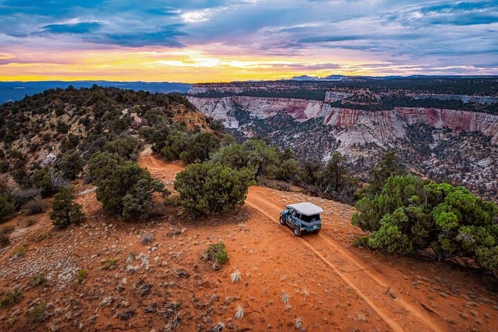 East Zion Jeep Tour: Sunset Views Over Zion Cliffs