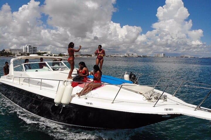 Private 46ft Yacht Rental in Cancun — Isla Mujeres Snorkel & Sunset Cruise photo 4