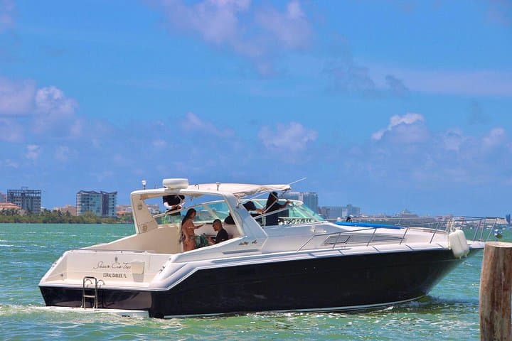 Private 46ft Yacht Rental in Cancun — Isla Mujeres Snorkel & Sunset Cruise photo 3