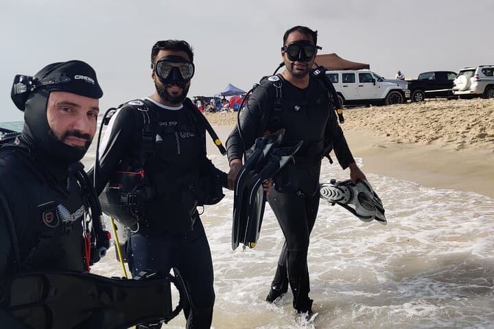 Try Scuba Dive in Qatar: PADI Intro Dive Off Doha's Coast photo 5