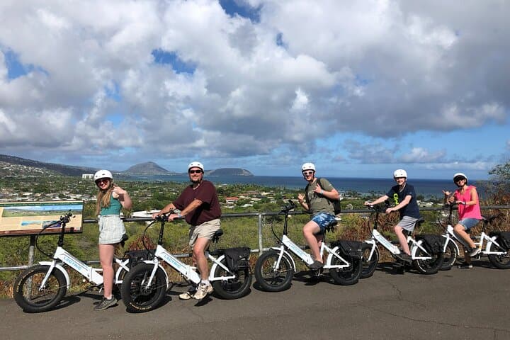 Waikiki to Diamond Head: Scenic 2-Hour eBike Ride
