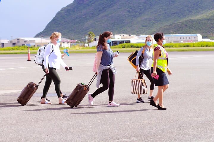 St Lucia Fast Track Arrival & Free Resort Transfer — Skip Lines at UVF