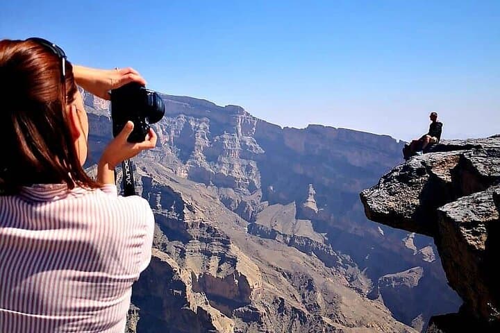Overnight Jebel Shams & Nizwa: 2-Day Private Tour from Muscat