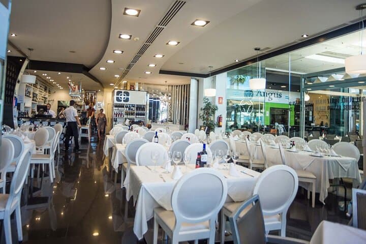 malaga-sunset-cruise-and-port-dinner-a-1-5-hour-catamaran-experience photo 6
