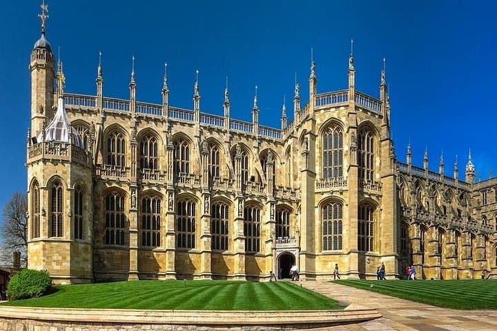 Private Half-Day Tour of Windsor Castle — St George’s Chapel & Changing the Guard photo 2