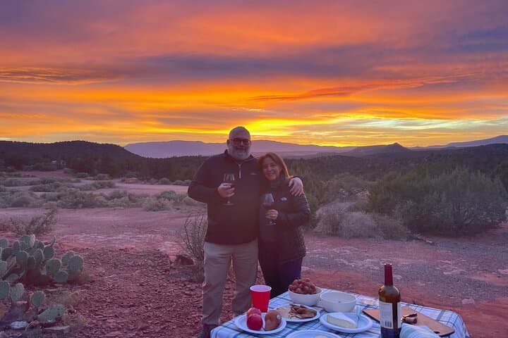 Sunset, Sacred Stones, and Stars: Private Sedona Picnic & Stargazing Tour