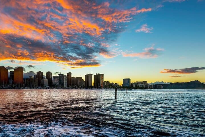 Sunrise Breakfast Cruise in Honolulu: Diamond Head Views & Kona Coffee photo 3