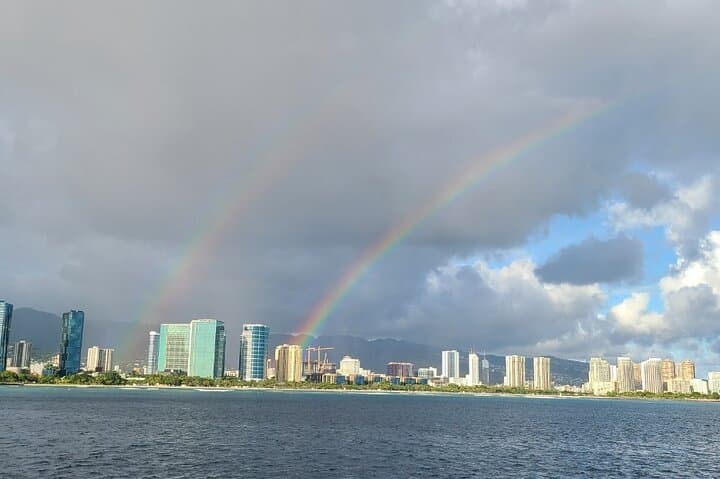 Late Breakfast Cruise in Honolulu — Waikiki Shoreline, Diamond Head & Marine Life photo 2