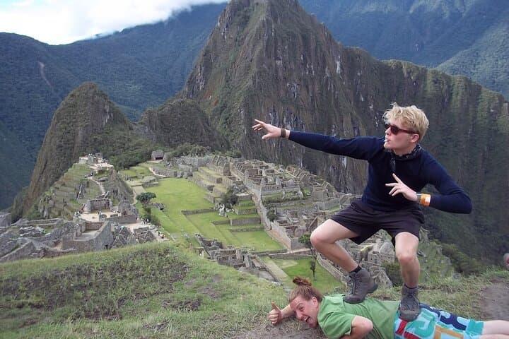 Cusco to Machu Picchu 2-Day Hydroelectric Trail & Aguas Calientes Overnight photo 3