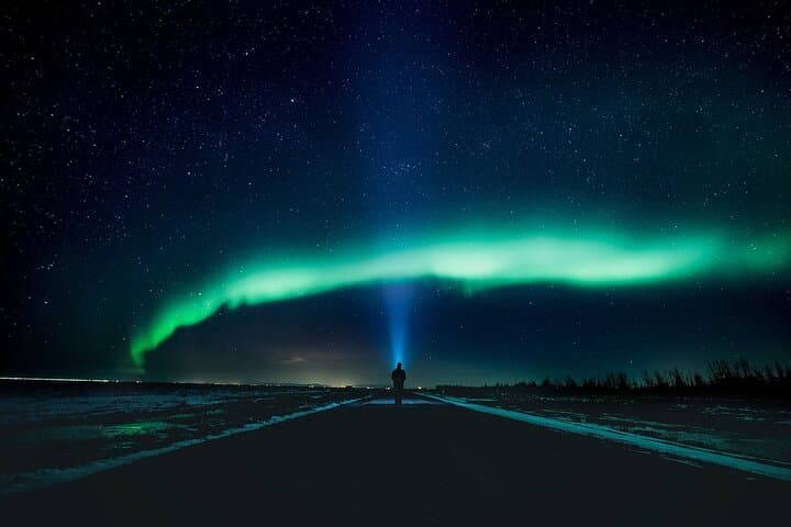 Reykjavík Northern Lights Minibus Tour with Free Photos & Hot Chocolate photo 2