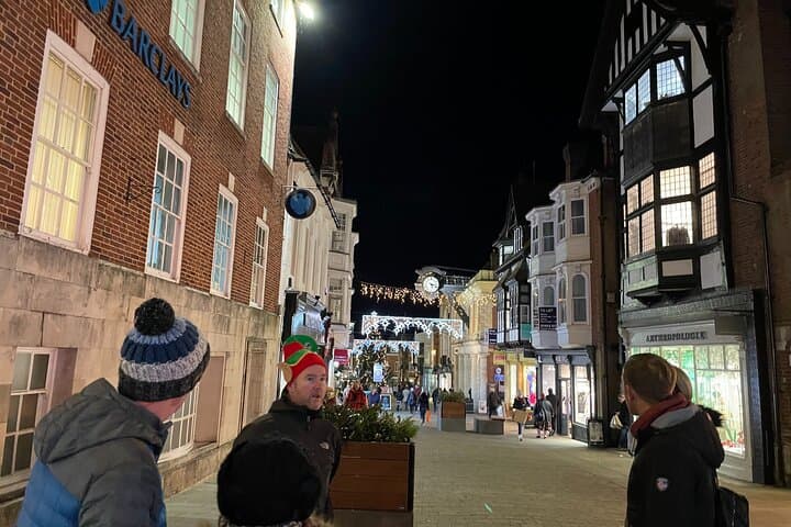Winchester Christmas Mulled Wine Walk — Lights, Legends & Cathedral Market photo 3