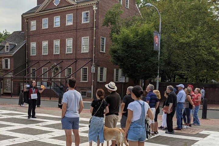 Laughs and Sleight: The Great Comedy Magic Walking Tour in Old City Philadelphia photo 3