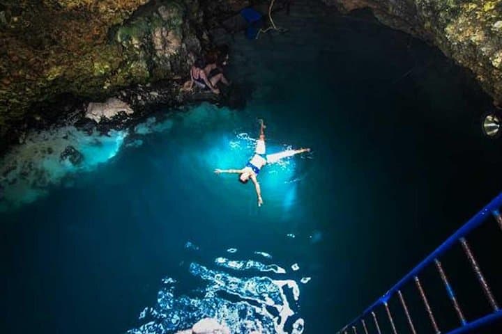 Parasailing and Blue Hole Mineral Spring at Seven Mile Beach — Negril Day Adventure photo 4