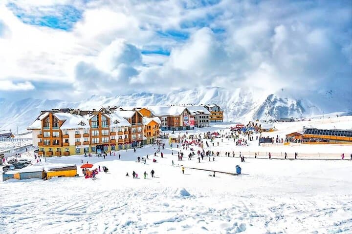 4-Day Gudauri & Kazbegi Tour from Tbilisi: Gergeti, Ananuri & Uplistsikhe photo 6