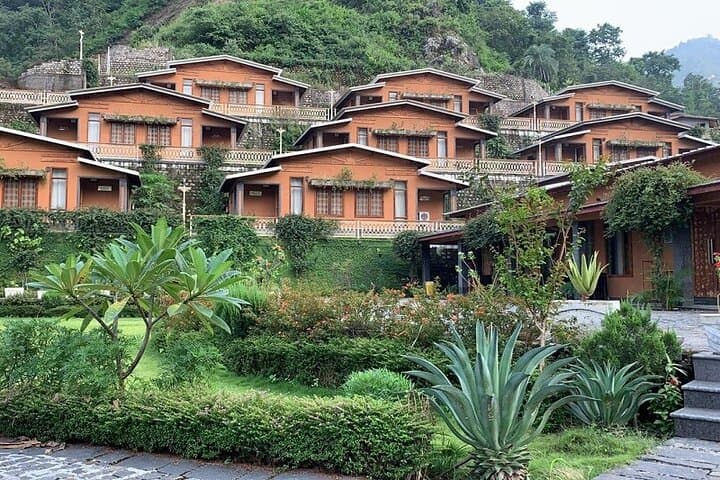 Rishikesh Yoga Retreat at Abhayaranya Ashram: 7-Day Ayurveda & Daily Practice photo 1