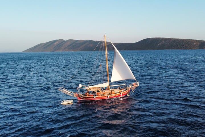 Sail Bodrum’s Turquoise Bays: Private Full-Day Cruise to Kara Ada, Pabuç Cape & Orak Island