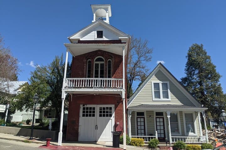 Nevada City Scavenger Hunt: Self-Guided Historic Walking Game photo 4