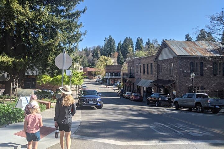 Nevada City Scavenger Hunt: Self-Guided Historic Walking Game