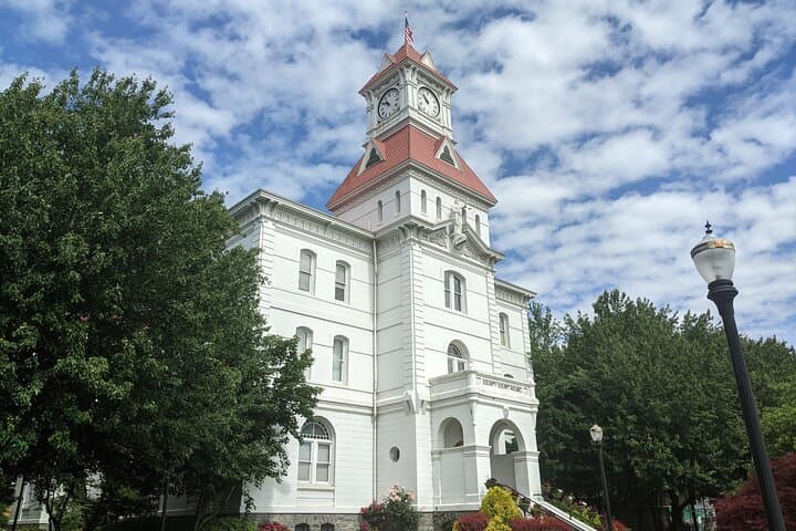 Corvallis Scavenger Hunt: Self-Guided Downtown Walking Tour and Game