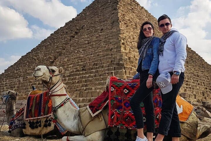 Private All-Inclusive Giza Pyramids & Sphinx Tour: Khufu, Khafre and Menkaure Experience photo 3