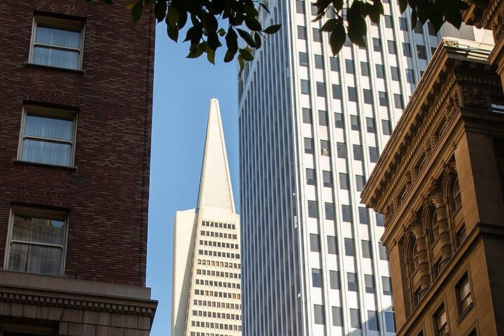 Self-Guided Financial District Walking Tour — VoiceMap Audio Guide