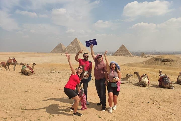 Full-Day Cairo: Giza Pyramids, Egyptian Museum & Nile Dinner Cruise (All-Inclusive) photo 1